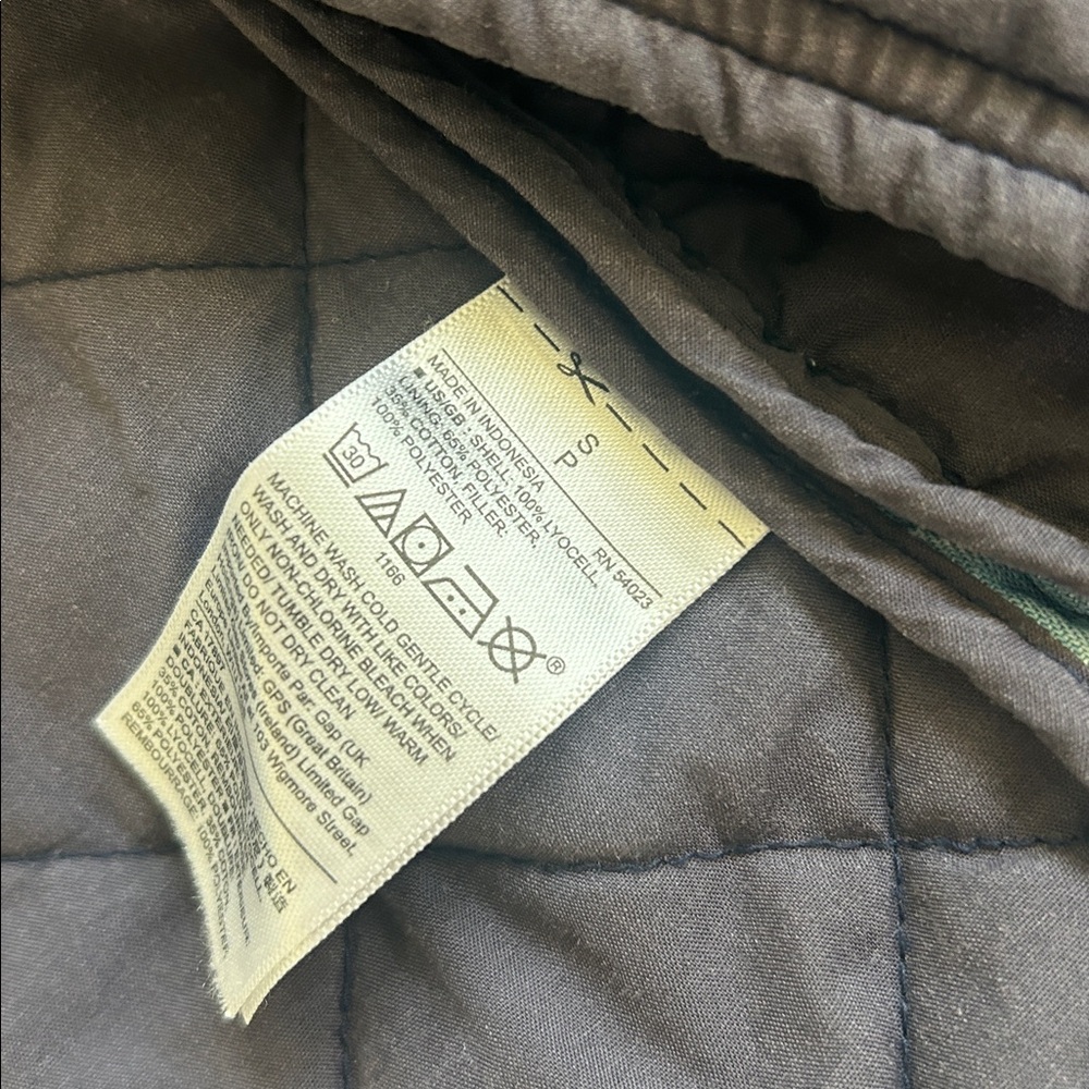 Gap Quilted Lightweight Jacket - Small - image 6